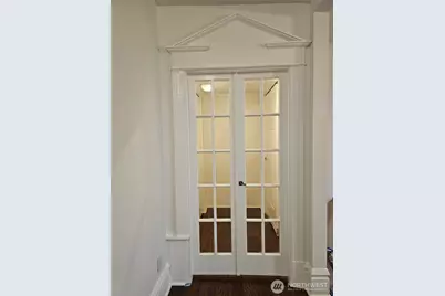 714 1st Avenue W #301, Seattle, WA 98119 - Photo 25