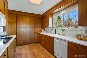 10010 Lakemont Ave, Lake Stevens, WA 98258 - Photo 5