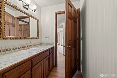 13711 65th Place W, Edmonds, WA 98026 - Photo 17