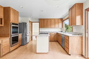 13711 65th Pl W, Edmonds, WA 98026 - Photo 11