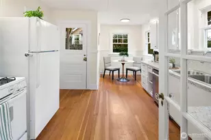 8051 15th Ave NE, Seattle, WA 98115 - Photo 9