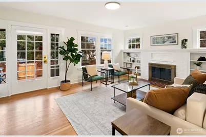 8051 15th Avenue NE, Seattle, WA 98115 - Photo 5