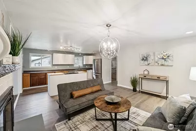 20911 W Richmond Road, Bothell, WA 98021 - Photo 7