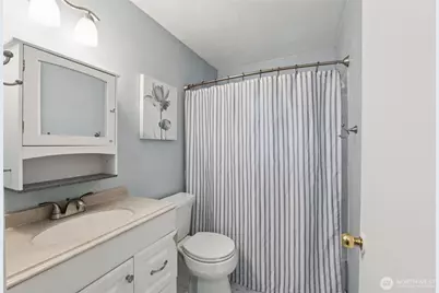 20911 W Richmond Road, Bothell, WA 98021 - Photo 23