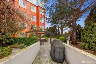 668 S Lane Street #314, Seattle, WA 98104 - Photo 29