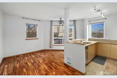 668 S Lane Street #314, Seattle, WA 98104 - Photo 9