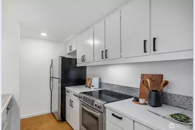 3030 14th Avenue W #304, Seattle, WA 98119 - Photo 15