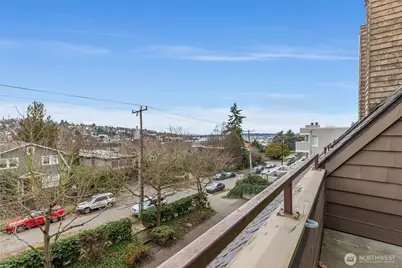 3030 14th Avenue W #304, Seattle, WA 98119 - Photo 25