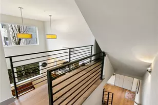 4329 Woodland Park Ave N, Seattle, WA 98103 - Photo 17