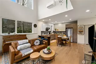 4329 Woodland Park Ave N, Seattle, WA 98103 - Photo 11