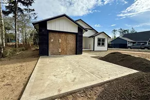 684 Lake Island Ave SE, Ocean Shores, WA 98569 - Photo 3