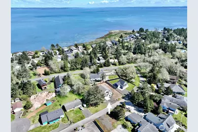 684 Lake Island Avenue SE, Ocean Shores, WA 98569 - Photo 9