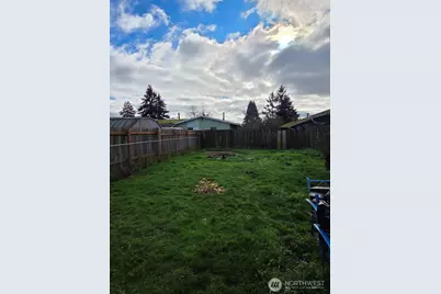 12001 Spanaway Loop Rd S, Tacoma, WA 98444 - Photo 17