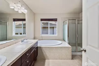 21705 38th Drive SE, Bothell, WA 98021 - Photo 23