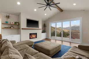 2053 Broadcrest Ct, Wenatchee, WA 98801 - Photo 5