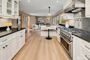 10825 NE 62nd St, Kirkland, WA 98033 - Photo 15