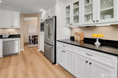 10825 NE 62nd Street, Kirkland, WA 98033 - Photo 13