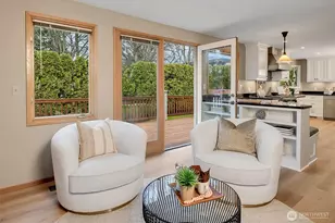 10825 NE 62nd St, Kirkland, WA 98033 - Photo 17