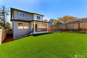 124 S 108th Pl, Seattle, WA 98168 - Photo 37