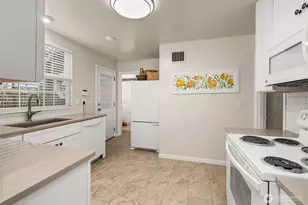 913 5th Ave SW, Puyallup, WA 98371 - Photo 5