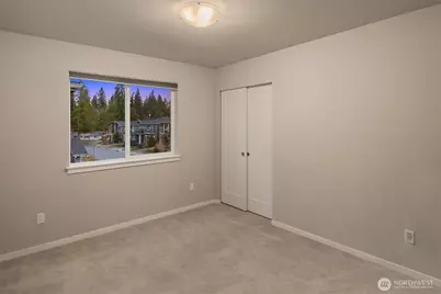 18627 Meridian Place W, Bothell, WA 98012 - Photo 27