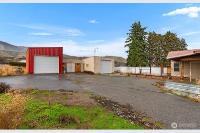 1210 N Western Avenue, Wenatchee, WA 98801 - Photo 33