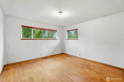10012 8th Avenue NW, Seattle, WA 98177 - Photo 19