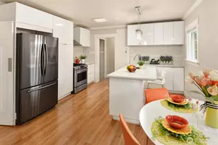 7117 12th Ave NE, Seattle, WA 98115 - Photo 7