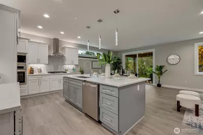 713 N 188th Street, Shoreline, WA 98133 - Photo 5