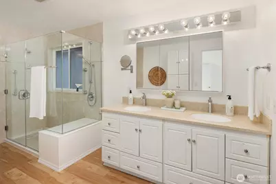 18604 NE 189th Street, Woodinville, WA 98077 - Photo 29