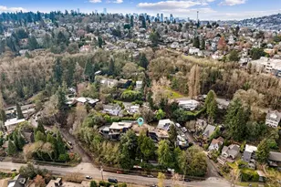 2409 Boyer Ave E, Seattle, WA 98112 - Photo 13