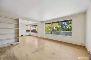 2409 Boyer Ave E, Seattle, WA 98112 - Photo 5