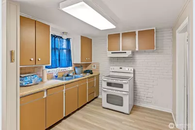 409 Wells Avenue N, Renton, WA 98057 - Photo 7