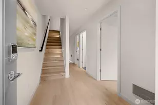 1416 N 47th St, Seattle, WA 98103 - Photo 5