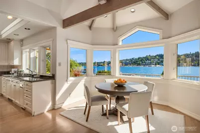 4640 95th Avenue NE, Yarrow Point, WA 98004 - Photo 11