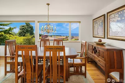 1128 Sea Vista Place, Edmonds, WA 98020 - Photo 7