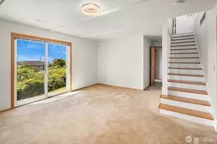 1128 Sea Vista Pl, Edmonds, WA 98020 - Photo 13