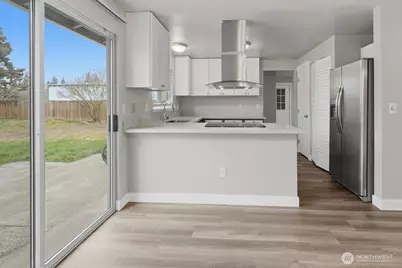 328 Cherry Avenue, Sumner, WA 98390 - Photo 7