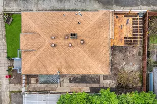 2614 E Pike St, Seattle, WA 98122 - Photo 3