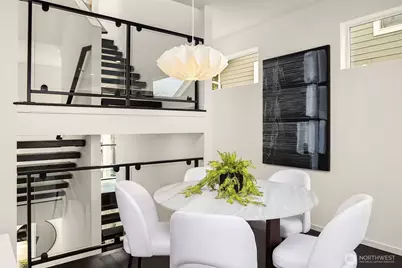 2815 Prosch Avenue W, Seattle, WA 98119 - Photo 13