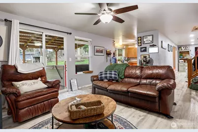 1585 NW 2nd Avenue, Oak Harbor, WA 98277 - Photo 13