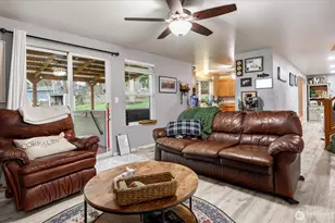 1585 NW 2nd Ave, Oak Harbor, WA 98277 - Photo 13