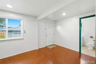 7525 Beverly Ln, Everett, WA 98203 - Photo 11