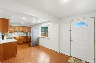 7525 Beverly Ln, Everett, WA 98203 - Photo 7