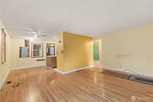 9717 Evanston Ave N, Seattle, WA 98103 - Photo 7