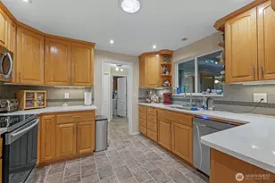 13309 47th Dr NE, Marysville, WA 98271 - Photo 9