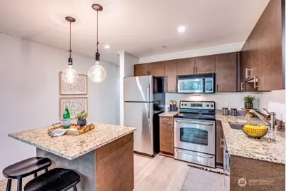 626 4th Avenue W #104, Seattle, WA 98119 - Photo 9