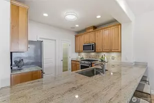 12324 Big Leaf Way NE, Redmond, WA 98053 - Photo 13