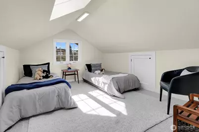 520 W Smith Street, Seattle, WA 98119 - Photo 23