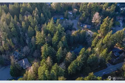 3 Illahee Road NE, Bremerton, WA 98311 - Photo 5